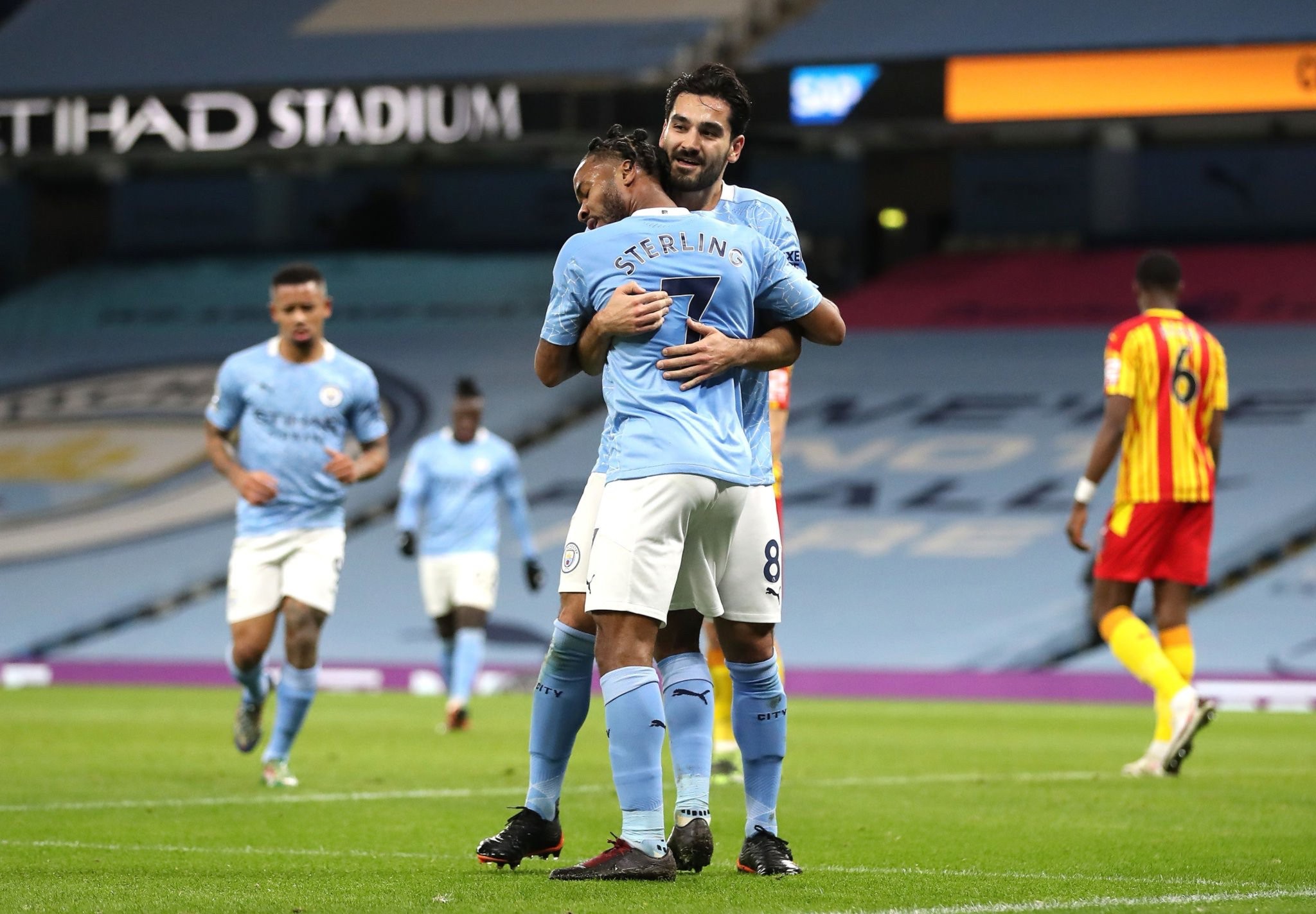 湖人队通过 湖人队通过